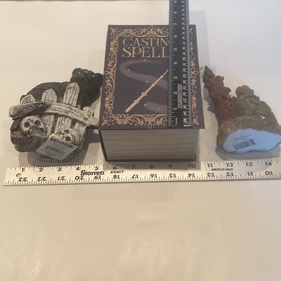 NWT & Vintage Set of Heavy Resin Cat figure, Tombstone, and “Casting Spells” box - Picture 2 of 6